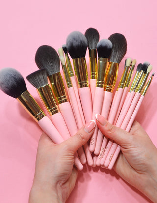 How To Clean Your Makeup Brushes