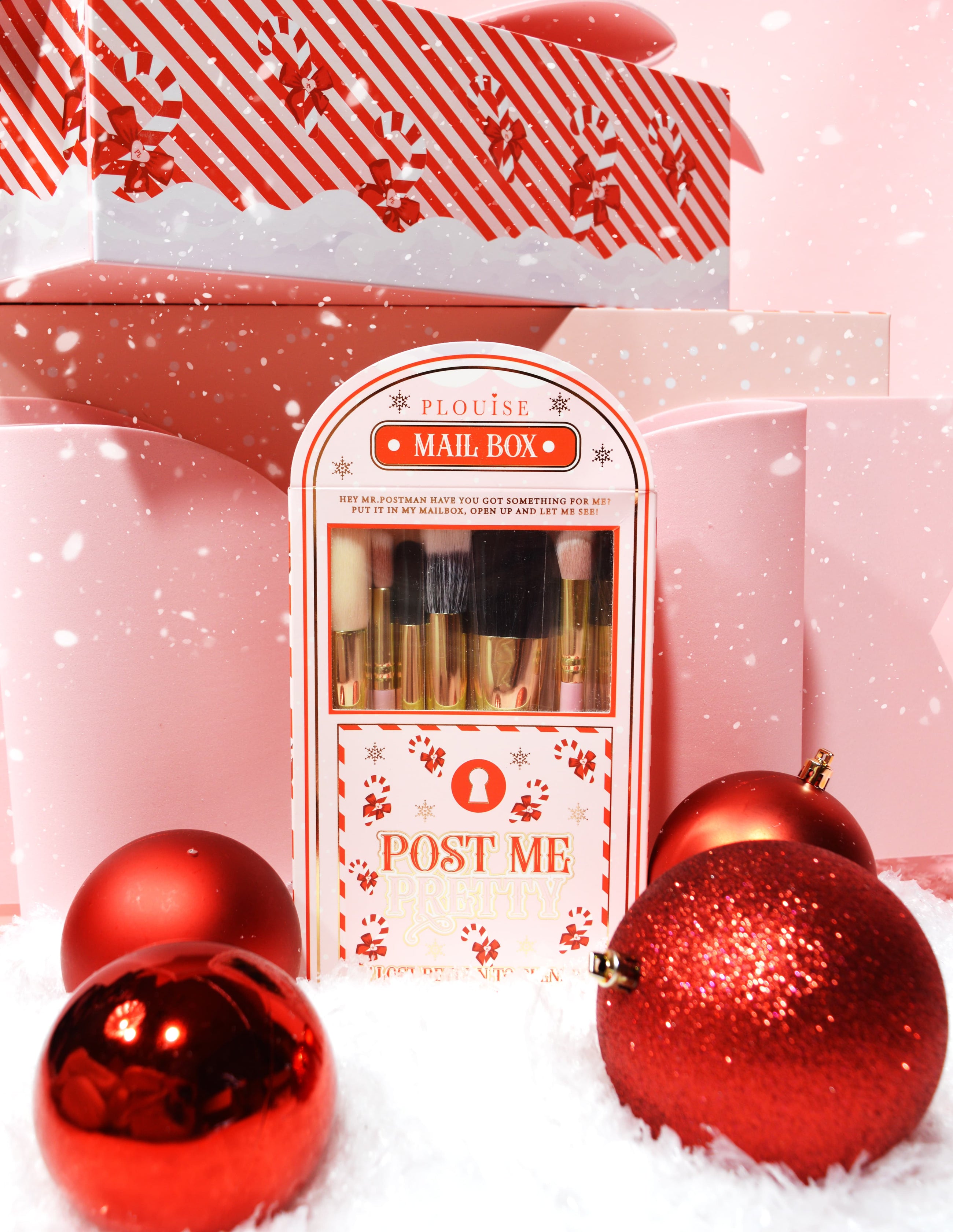 P. Louise BRUSHES SET