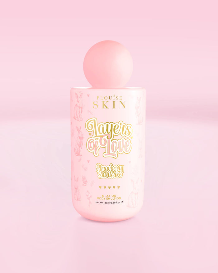 زجاجة وردية من مستحلب الجسم P.Louise Layers Of Love Milky Oil برائحة كعكة الفراولة