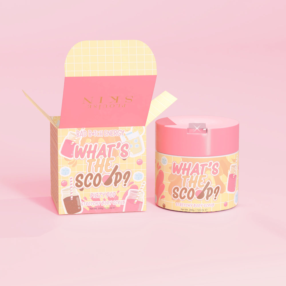 P.Louise « Quel est le scoop ? » gommage corporel extensible au parfum pop pétillant avec un emballage design pop pétillant sur fond rose