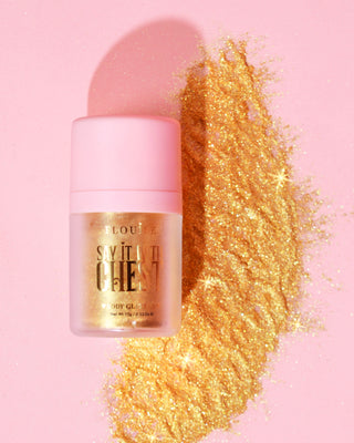 P.louise dirlo con il petto sciolto del corpo sciolto