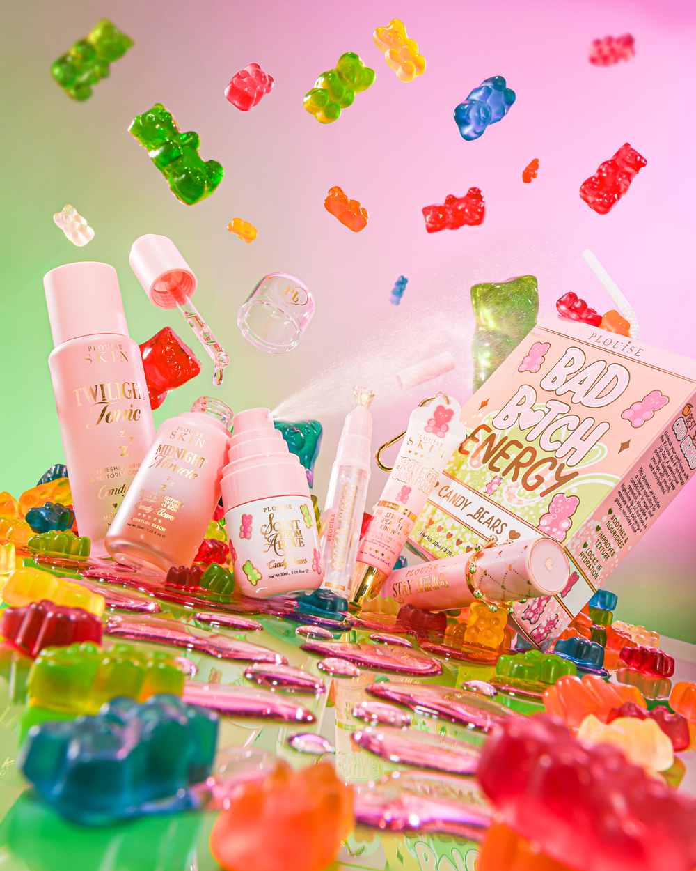 P.Louise What A Treat Candy Bear Skincare Bundle omgiven av godisbjörnar