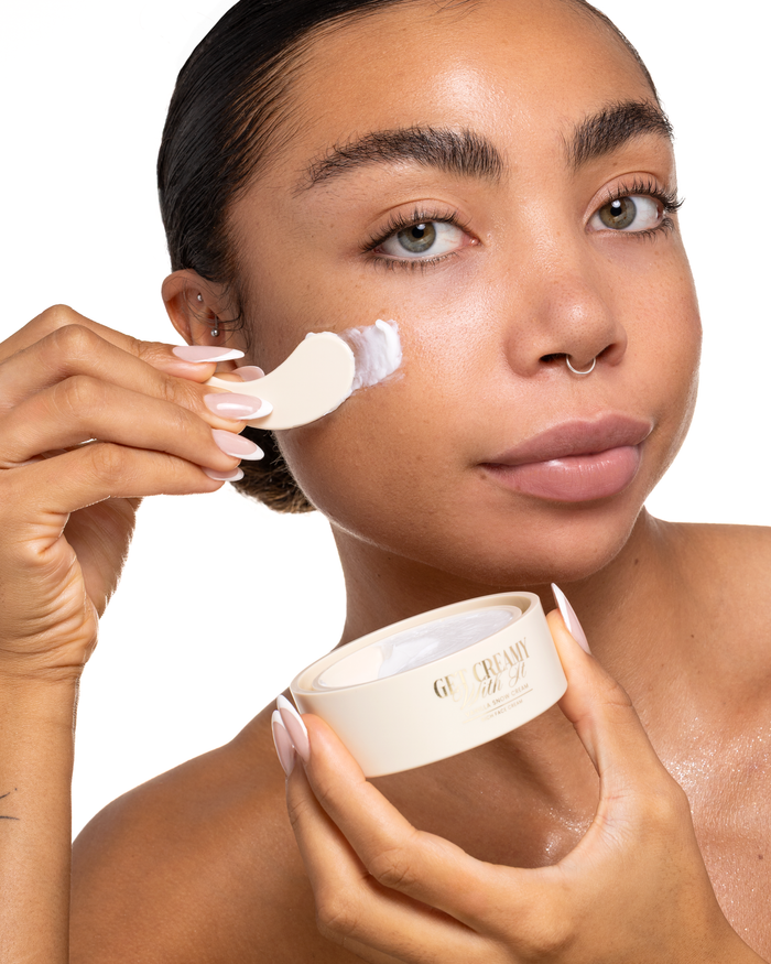 مجموعة هدايا التجميل كاروسيل كاري المكونة من 7 قطع